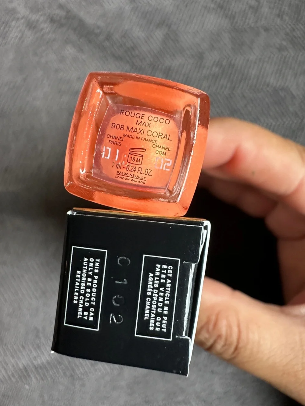 CHANEL Rouge Coco Max Lip Gloss 908 Maxi Coral - Bright Coral Orange